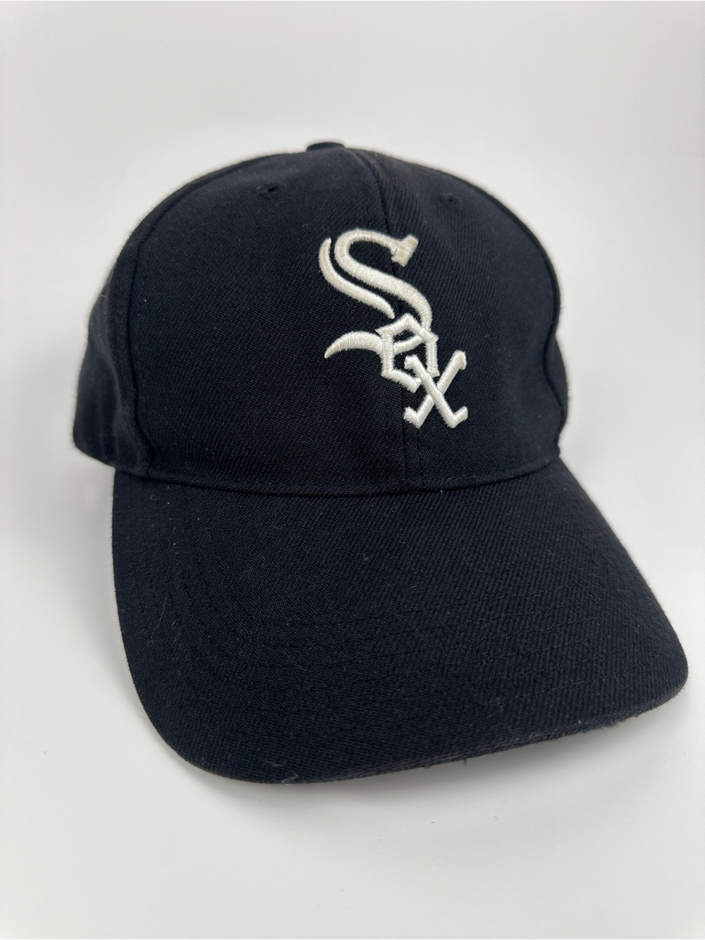 Chicago White Sox Genuine Merchandise Black Baseball Cap